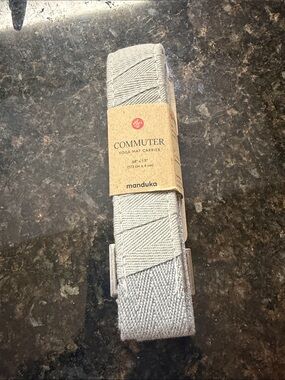 manduka Commuter Yoga Mat Carrier in Heather Gray Bliss